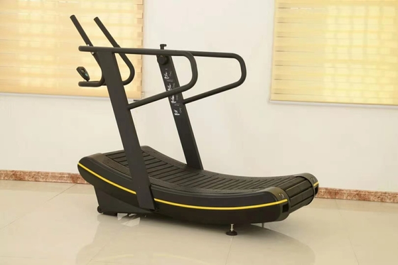 3mm Tube Commercial Curved Treadmill อุปกรณ์ออกกำลังกาย พื้นที่วิ่ง 1500*440mm