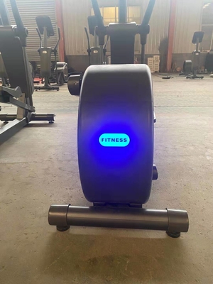 การปรับความต้านทาน 20 ระดับอุปกรณ์ออกกำลังกายรูปไข่ Cross Trainer Machine 2050 * 660 * 1600 มม
